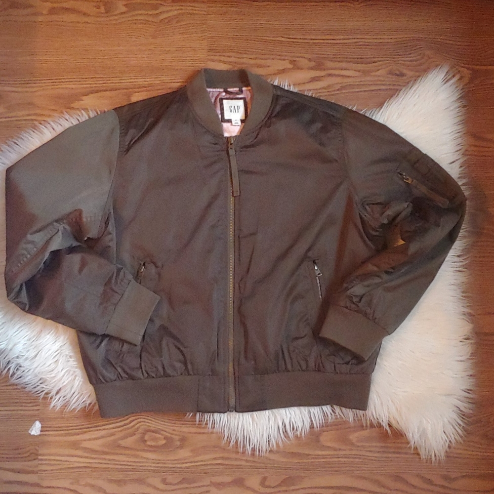 GAP Army Green Bomber Jacket (warm!)
